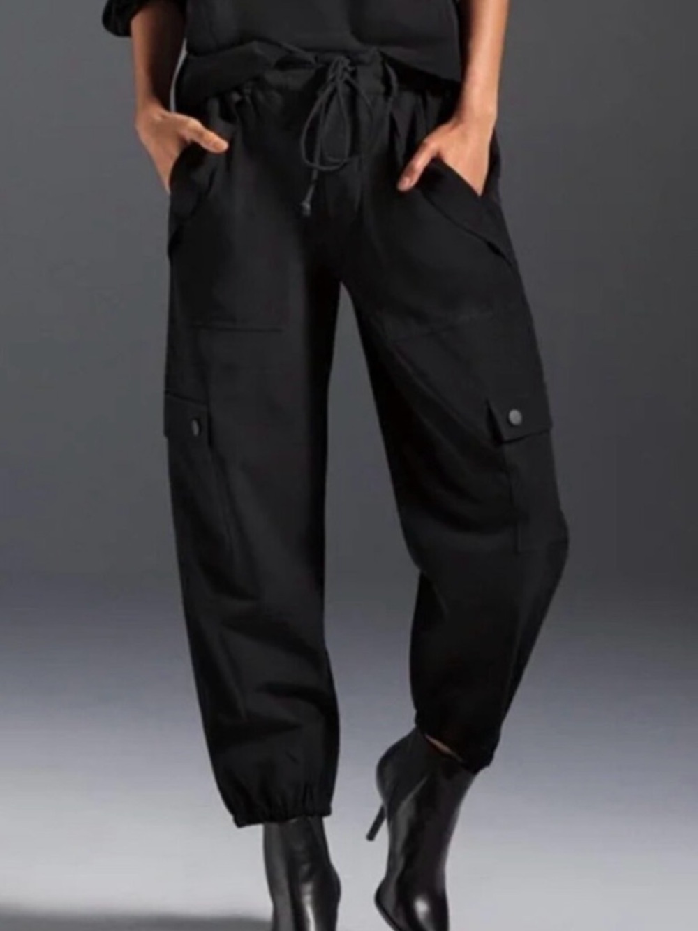 Cabi Black Quantum Cargo Medium EUC